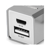 Powerbank Aluminium mit 2200 mAh Detailansicht der Steckplätze auf der Vorderseite. 